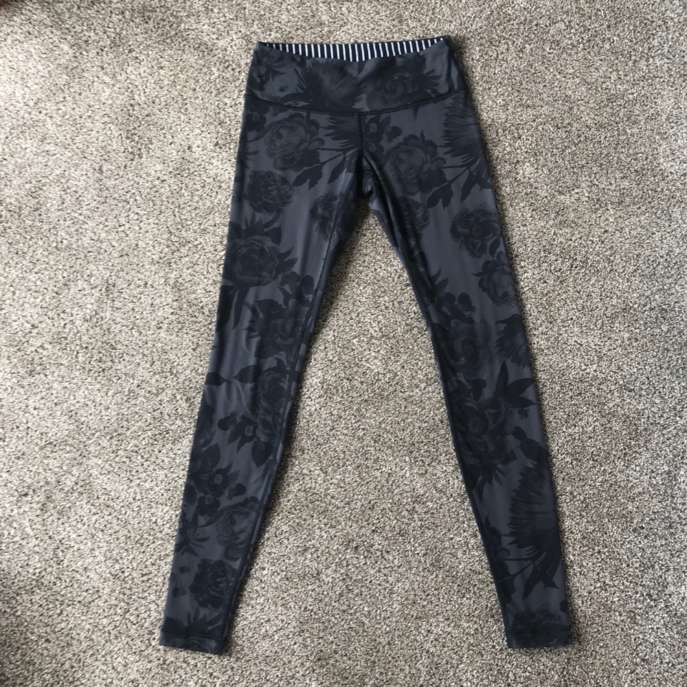 Lululemon Charcoal Floral Leggings